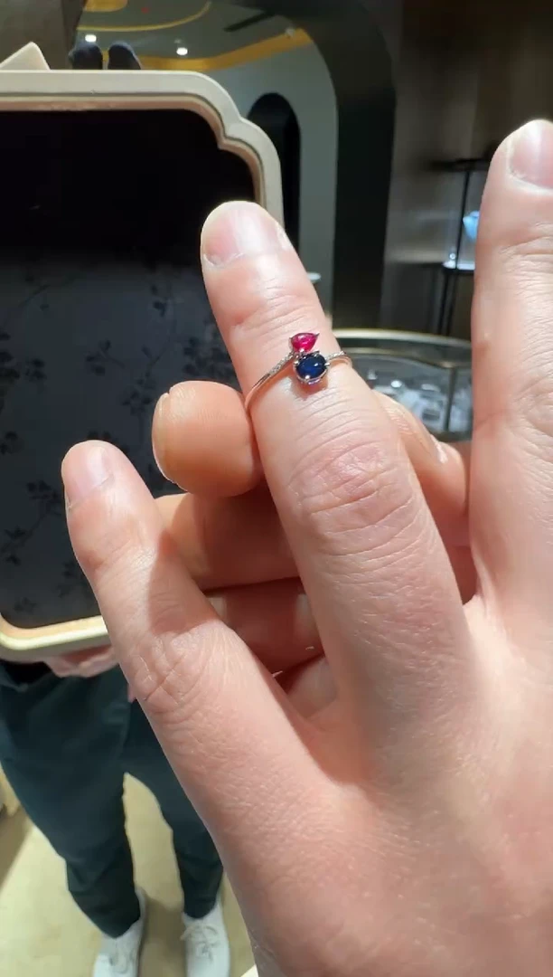 【闪购商品】红宝石戒指18K金镶嵌23【】