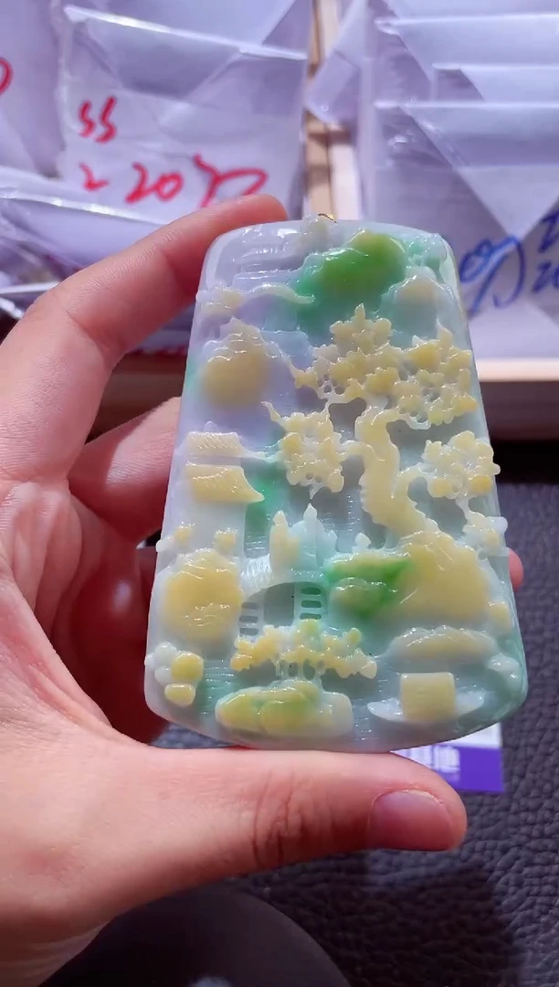 颈饰未镶嵌翡翠00002558