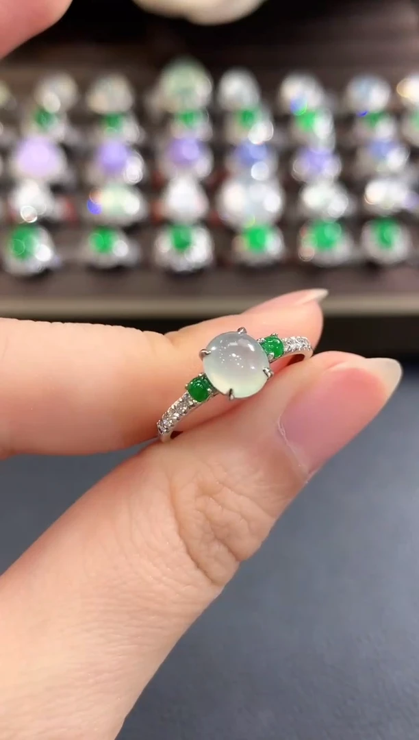 18K金镶嵌戒指翡翠d27