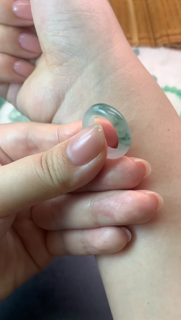 定制翡翠未镶嵌毛货