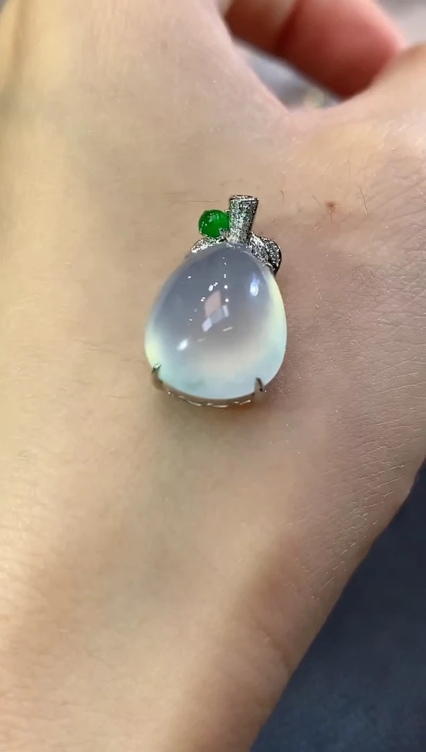 吊坠(不含链)18K金镶嵌翡翠D41