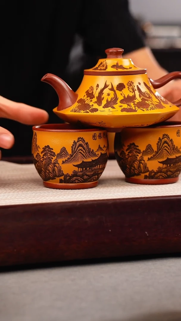 茶壶紫砂底槽清 八方云炉 刻绘（粉段泥）+山水杯