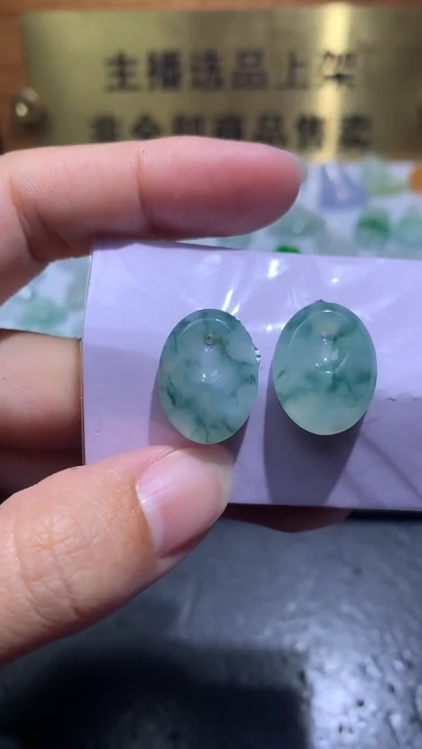 未镶嵌定制翡翠毛货