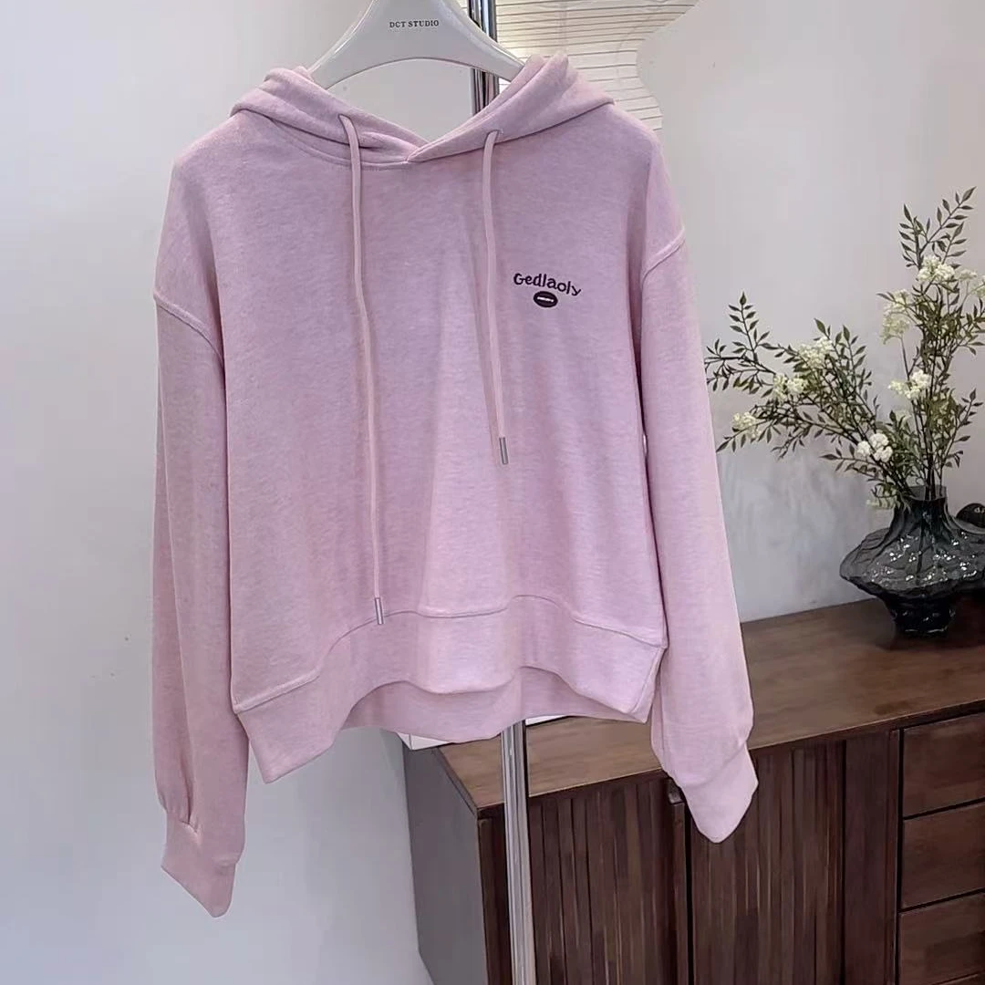 卫衣-W8025胸前字母连帽抽绳宽松短款套头