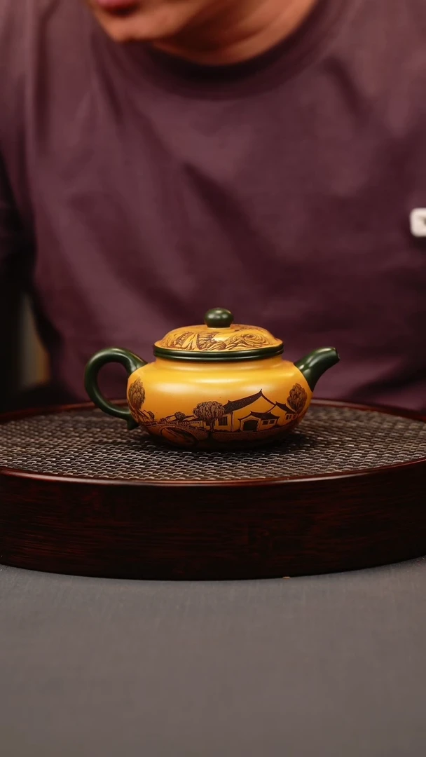 茶壶紫砂绿泥双色 仿古 刻绘