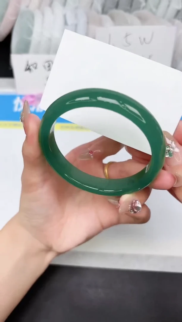 石英质玉手镯未镶嵌75-63.2