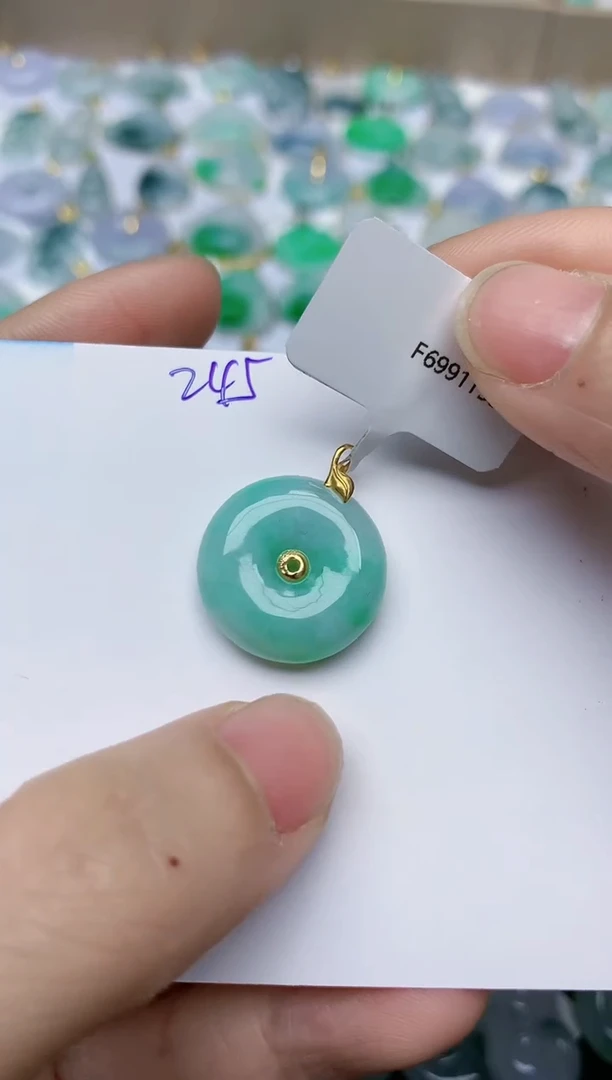 【闪购商品】翡翠颈饰18K金镶嵌天然翡翠A货    245