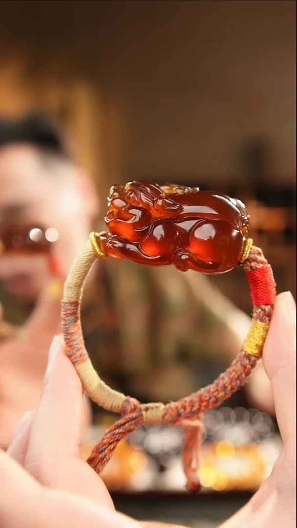 琥珀颈饰未镶嵌紫罗兰貔貅手串