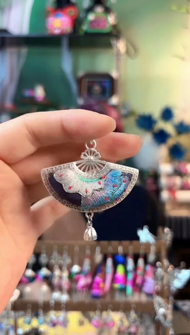 织绣彩云南阁非遗老绣516