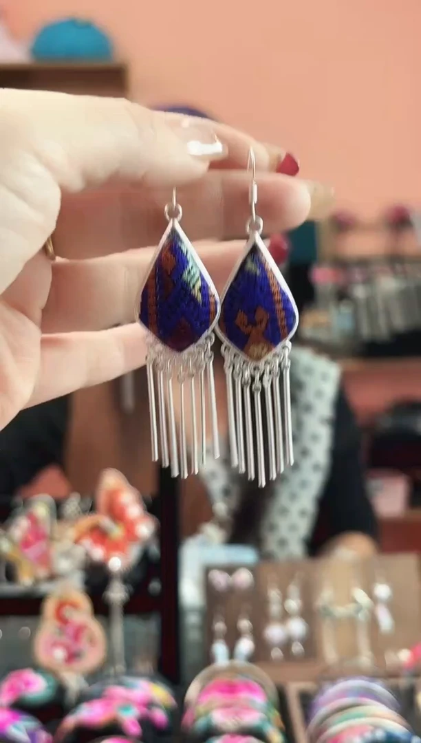 织绣艺枝独绣手工饰品  182