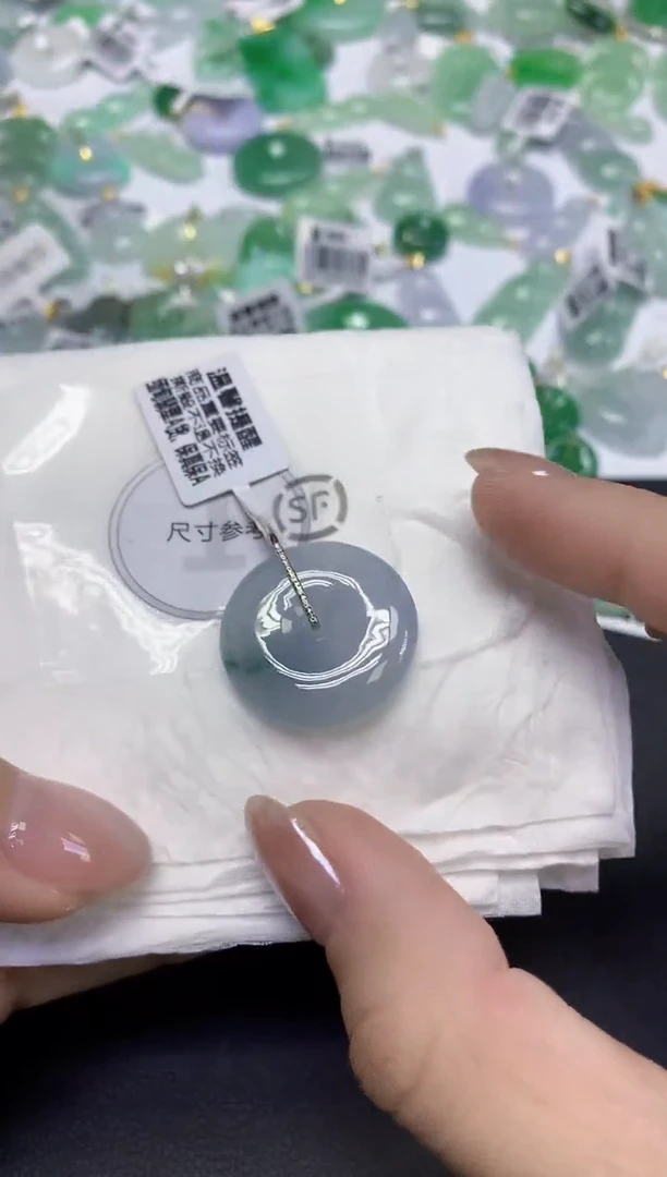 颈饰18K金镶嵌翡翠天然缅甸翡翠A货百元以上9元证书费自理