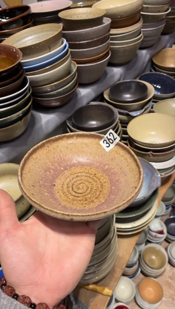 瓷片?362粗陶藕粉小蝶1个