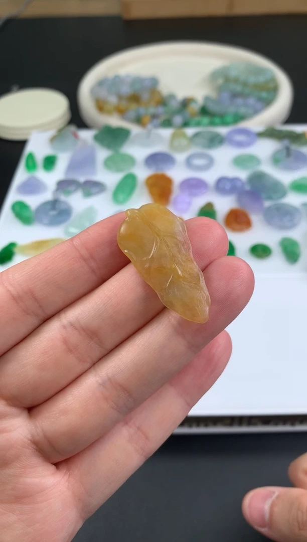 【闪购商品】定制翡翠未镶嵌翡翠