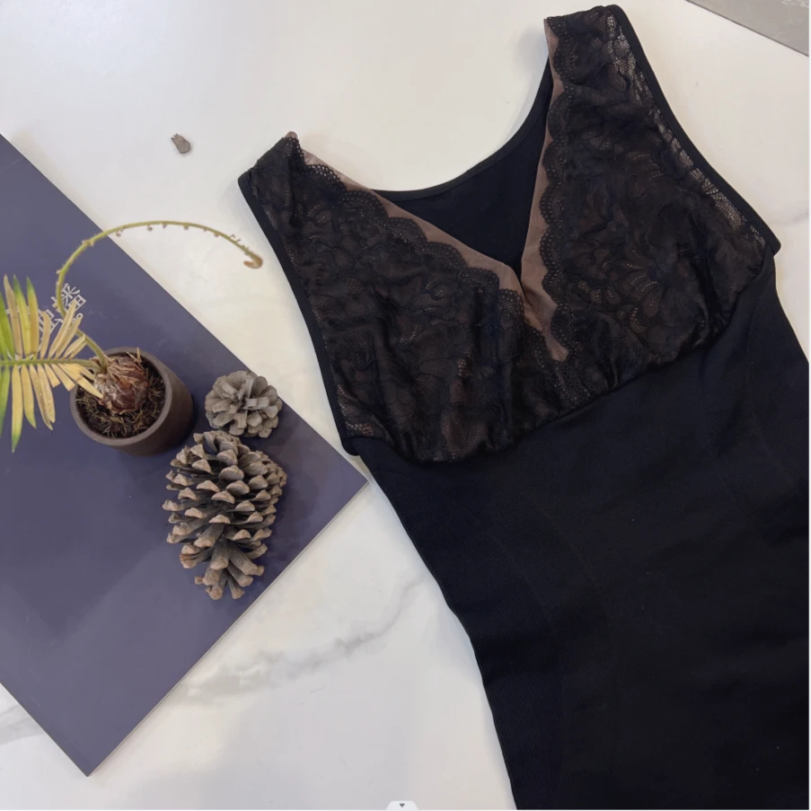 X361953女士蕾丝打底时尚性感显瘦气质百搭网红背心