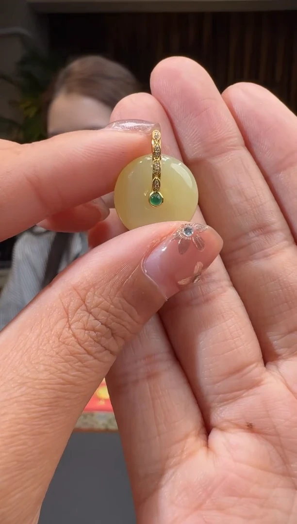 【闪购商品】和田玉1118K金镶嵌2.13冰冰多样性发货