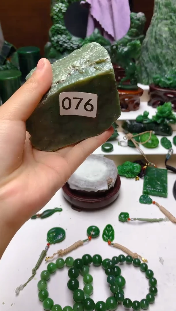 未镶嵌和田玉珠宝半成品1