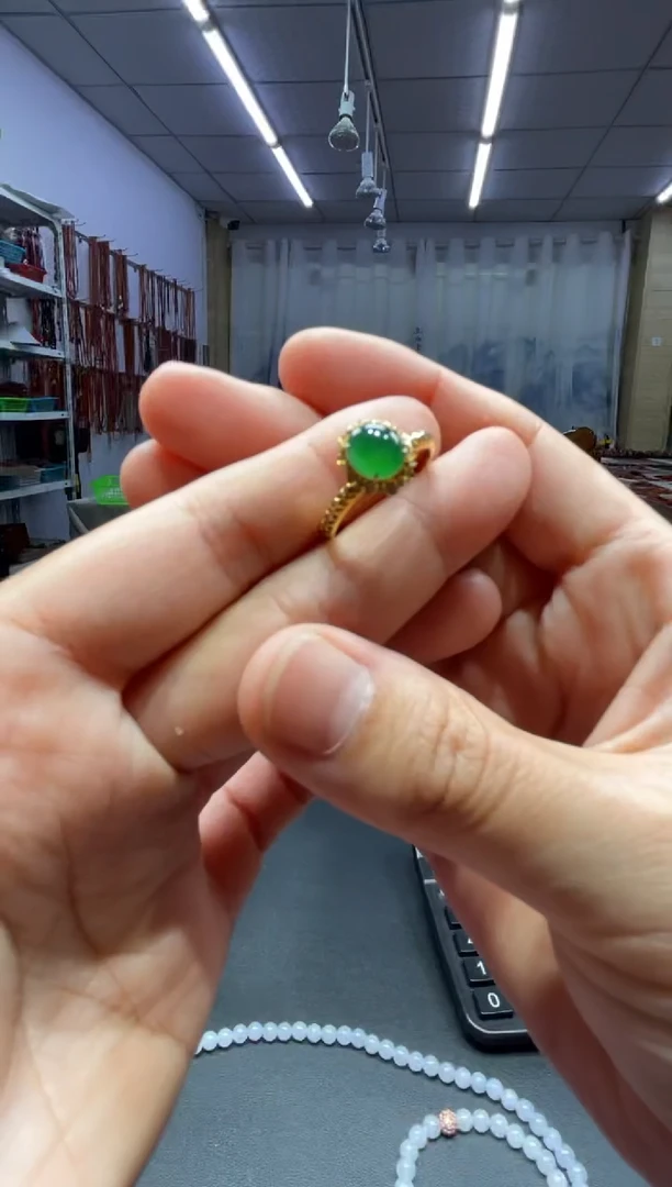 18K金镶嵌戒指翡翠45