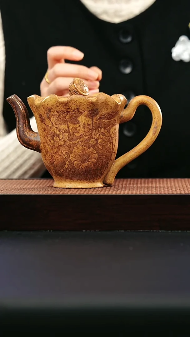 茶壶紫砂宜兴紫砂 莲韵 龙骨金砂 陈红