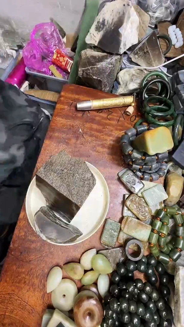 未镶嵌和田玉珠宝半成品1