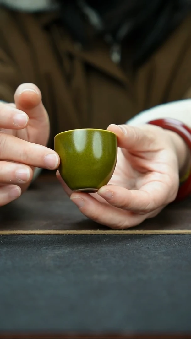 杯景德镇茶叶末一口杯
