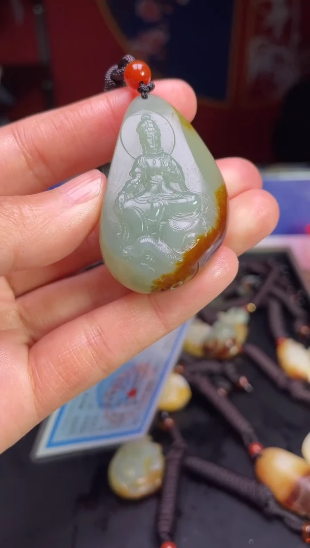 颈饰未镶嵌和田玉1