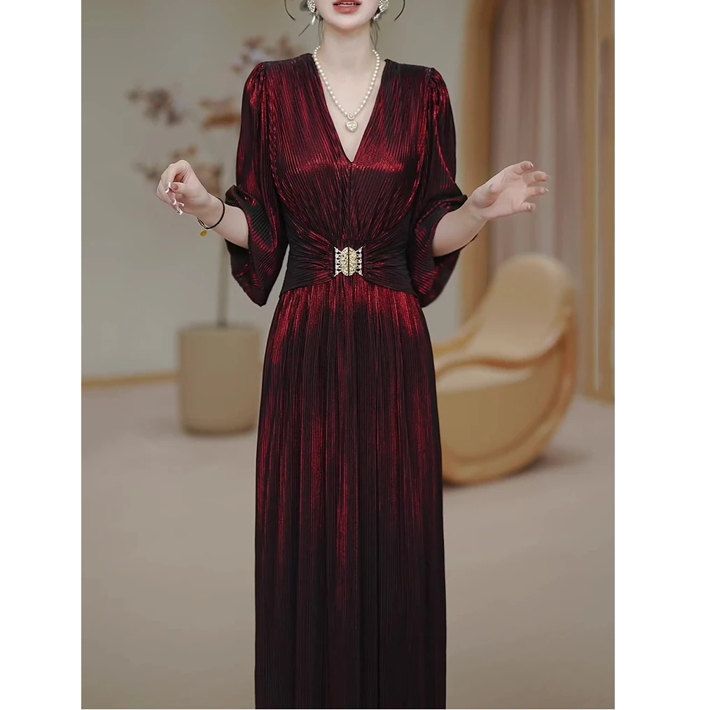 高级感高贵气质连衣裙2025春夏新款轻奢洋气收腰减龄显瘦红色长裙