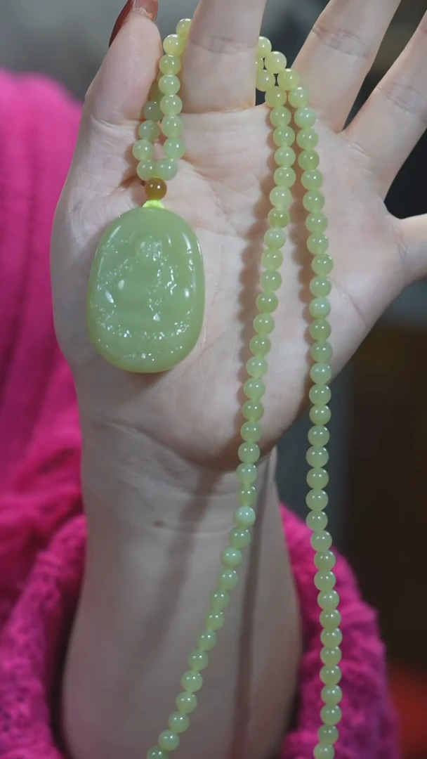 颈饰未镶嵌和田玉佛公