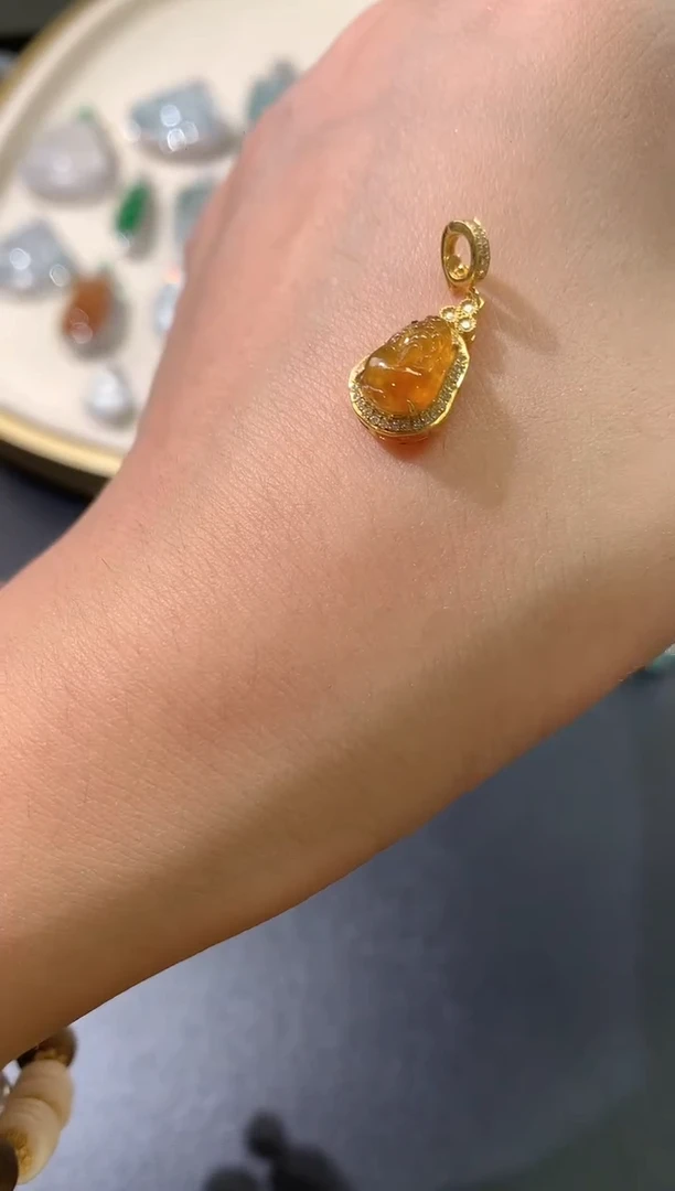 吊坠(不含链)18K金镶嵌翡翠W32|1980