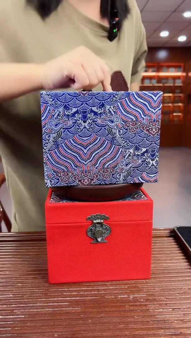 茶壶紫砂黑朱泥 龙腾金钟