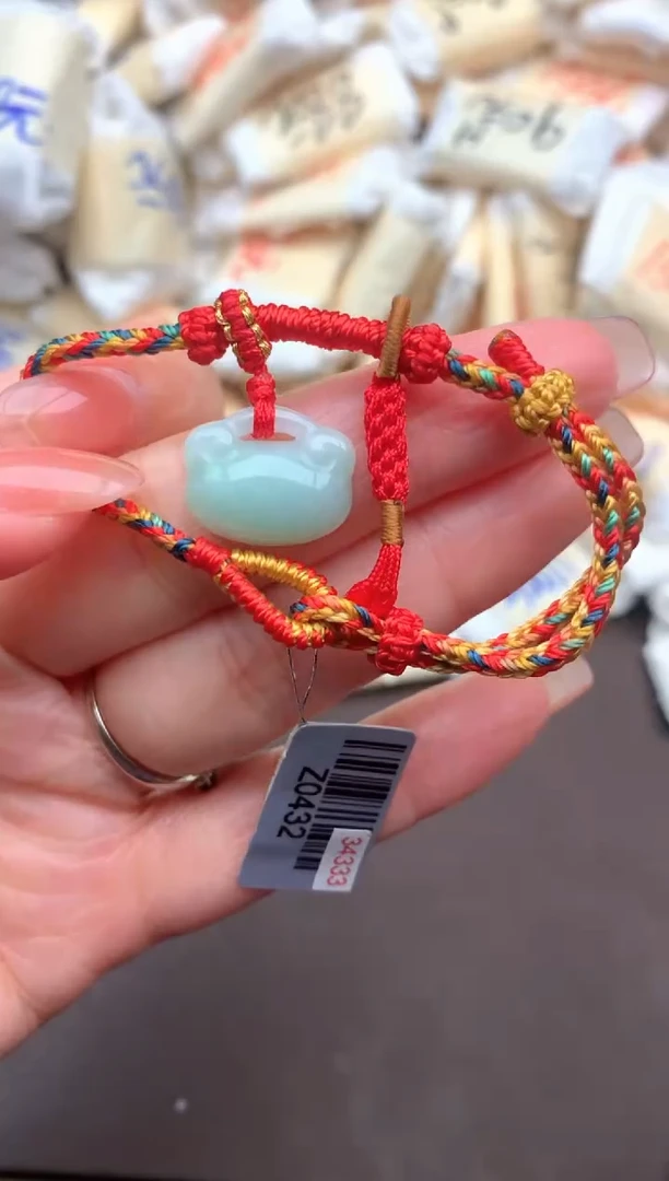 翡翠挂件未镶嵌一