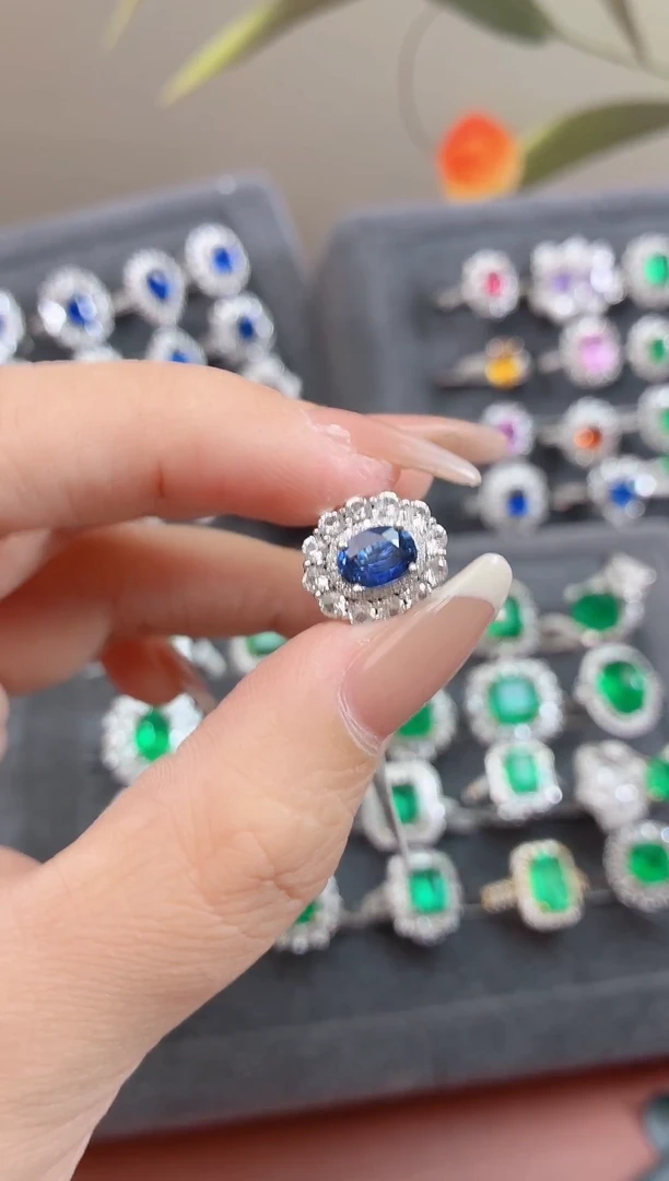 戒指+吊坠两用款蓝宝石18K金镶嵌-1.05克拉