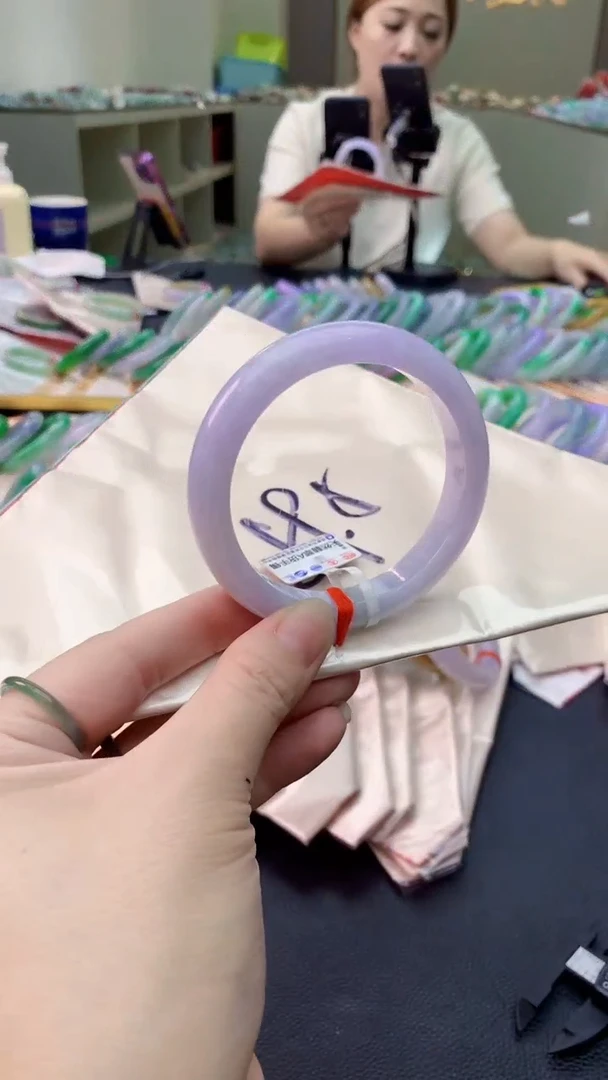翡翠手镯未镶嵌0817892926