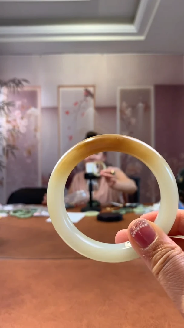 和田玉未镶嵌把件新疆糖手镯55圈