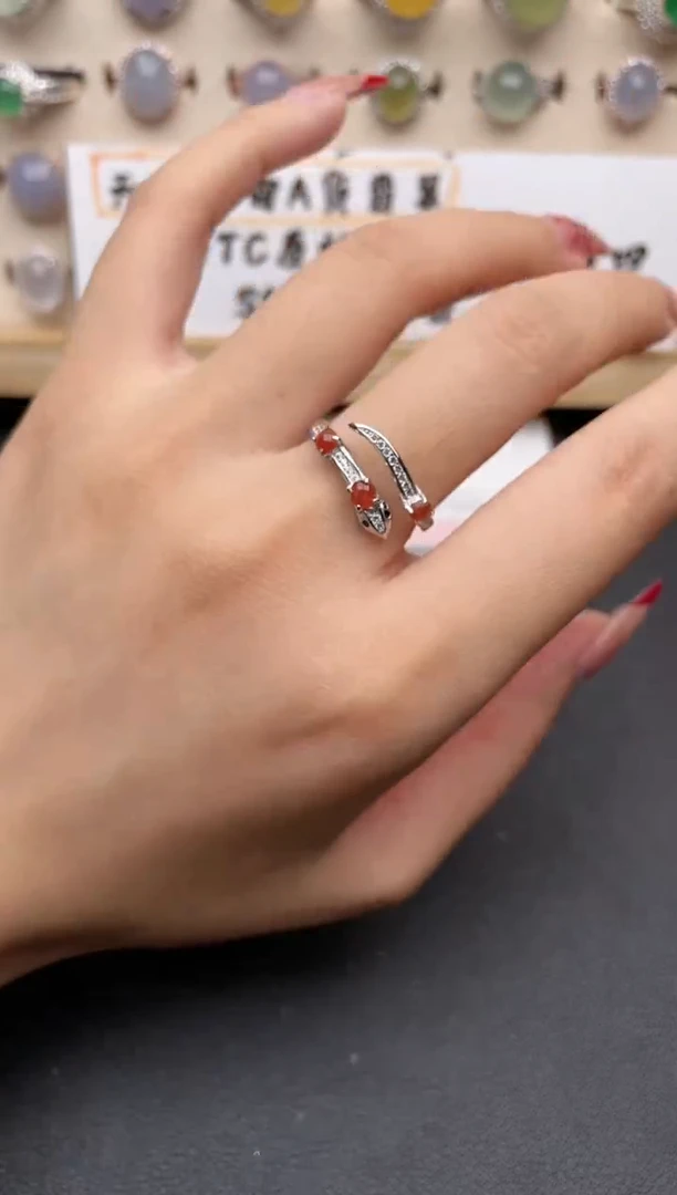 【闪购商品】翡翠戒指银S925镶嵌一物一证一礼盒