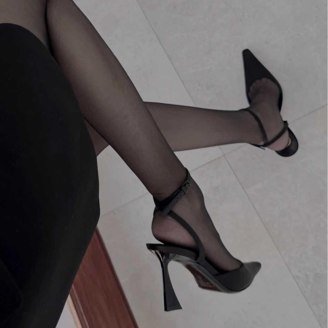 2025春夏新款细跟方头后空中跟凉鞋性感黑色包头一字扣带浅口女鞋