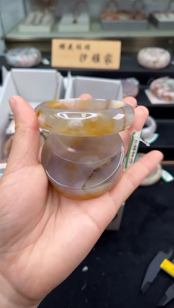 未镶嵌手镯石英质玉61圈口（赠品镯心）3648525