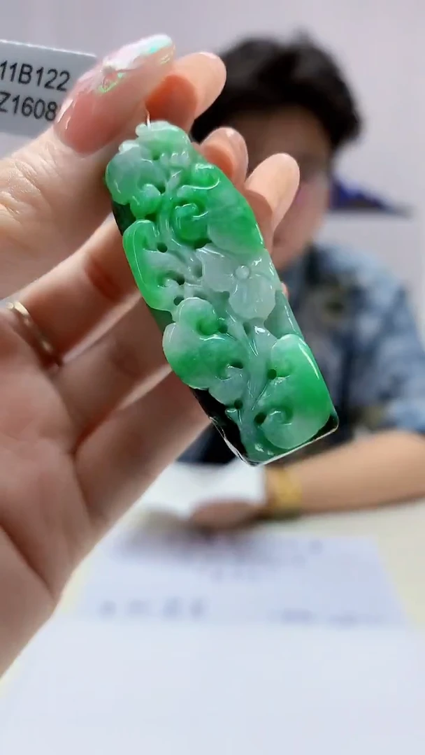 【闪购商品】定制翡翠未镶嵌4688DD-毛货挂件77