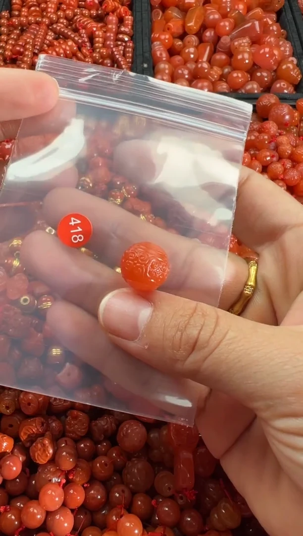 【闪购商品】南红玛瑙颈饰未镶嵌1
