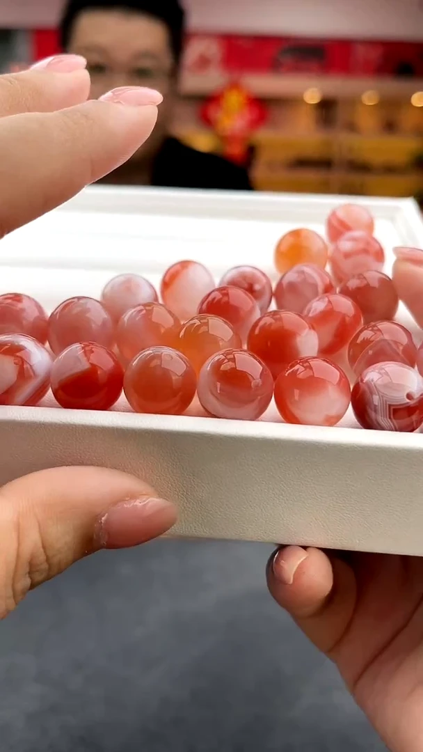 南红玛瑙卡14南红保山红白单珠-多样性发一颗未镶嵌一件11