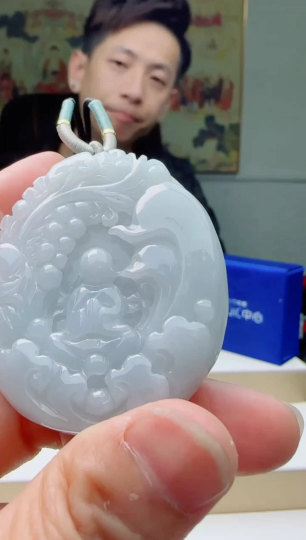 【闪购商品】翡翠颈饰未镶嵌1111111111