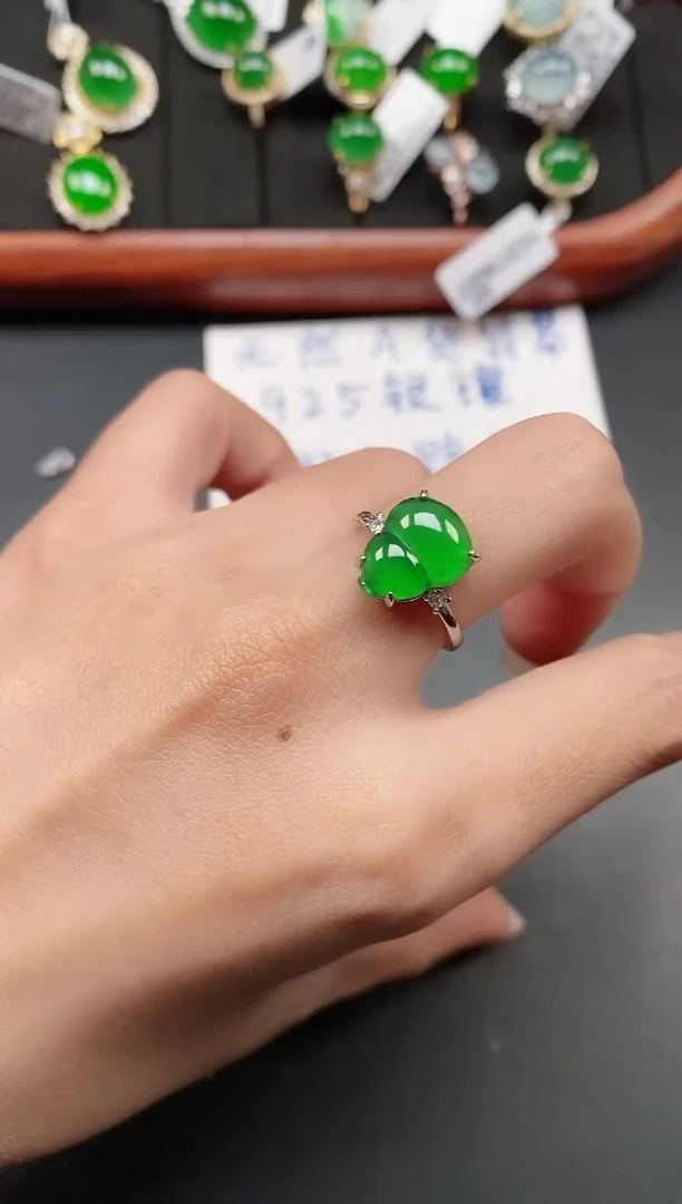 银S925镶嵌戒指翡翠1111