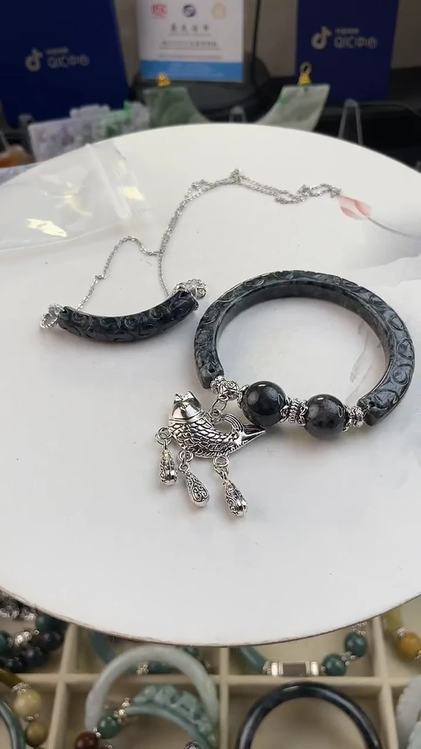 未镶嵌手链翡翠手工定制默认微瑕主播介绍为准