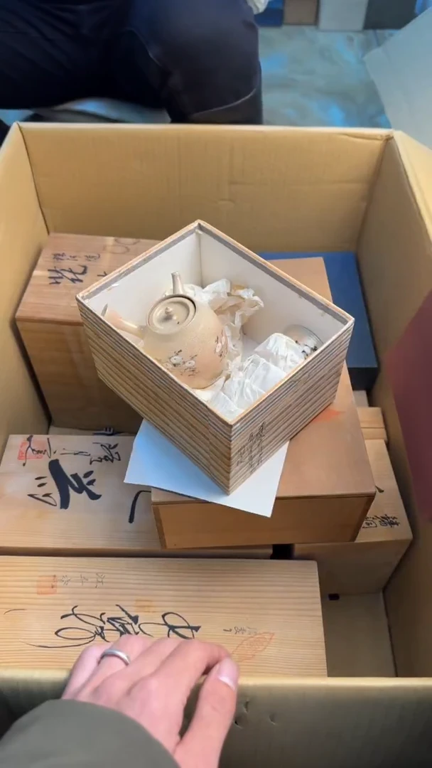 瓷片人**故88888888      557