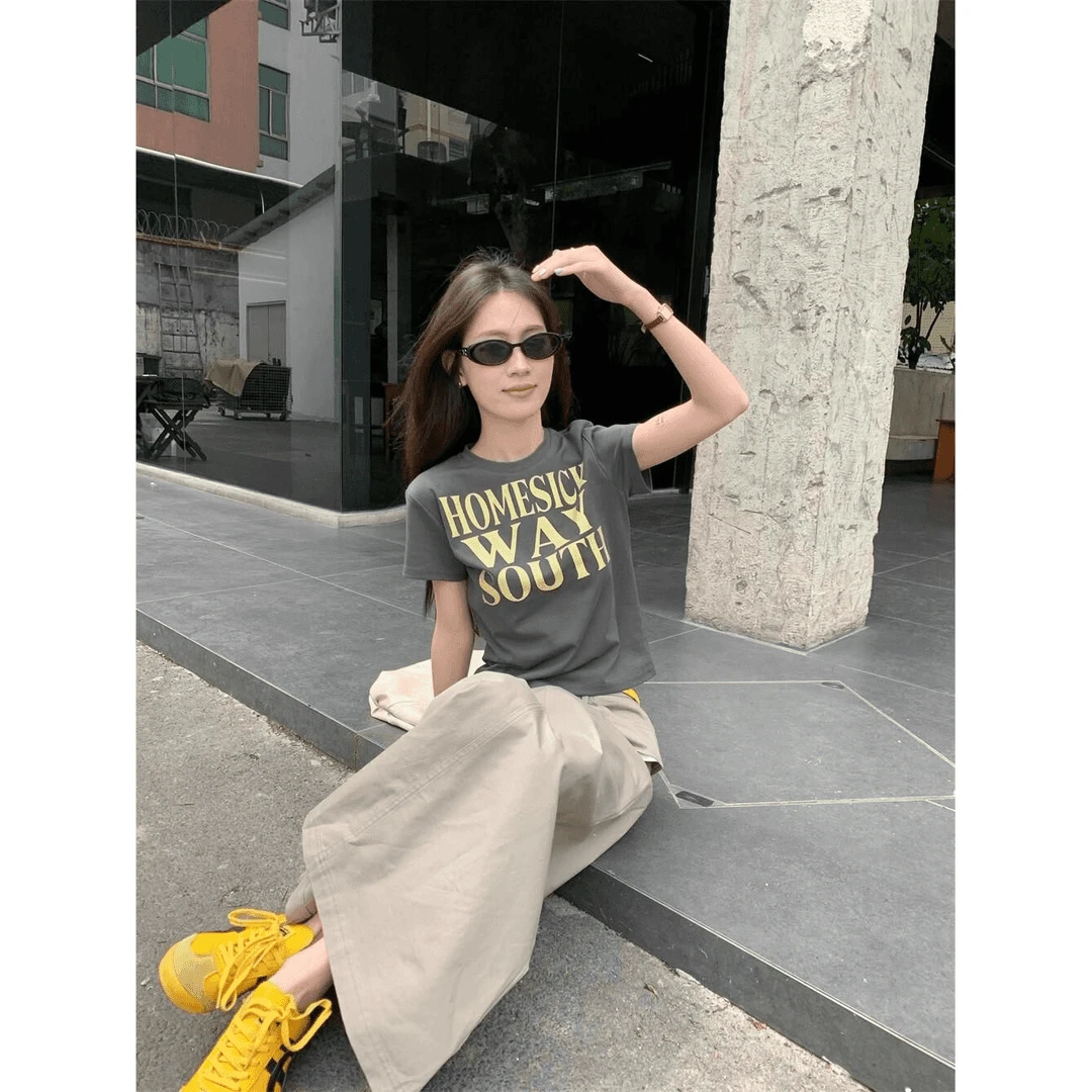 【现货+运费险补贴】夏季字母印花t恤女夏季修身美式辣妹正肩上衣