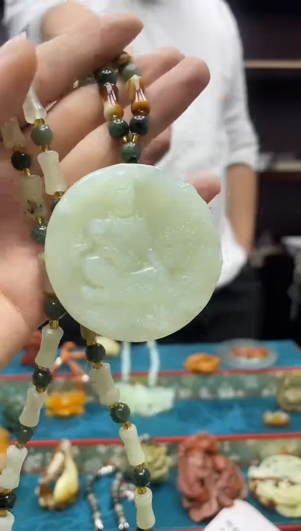 未镶嵌岫玉吊坠·