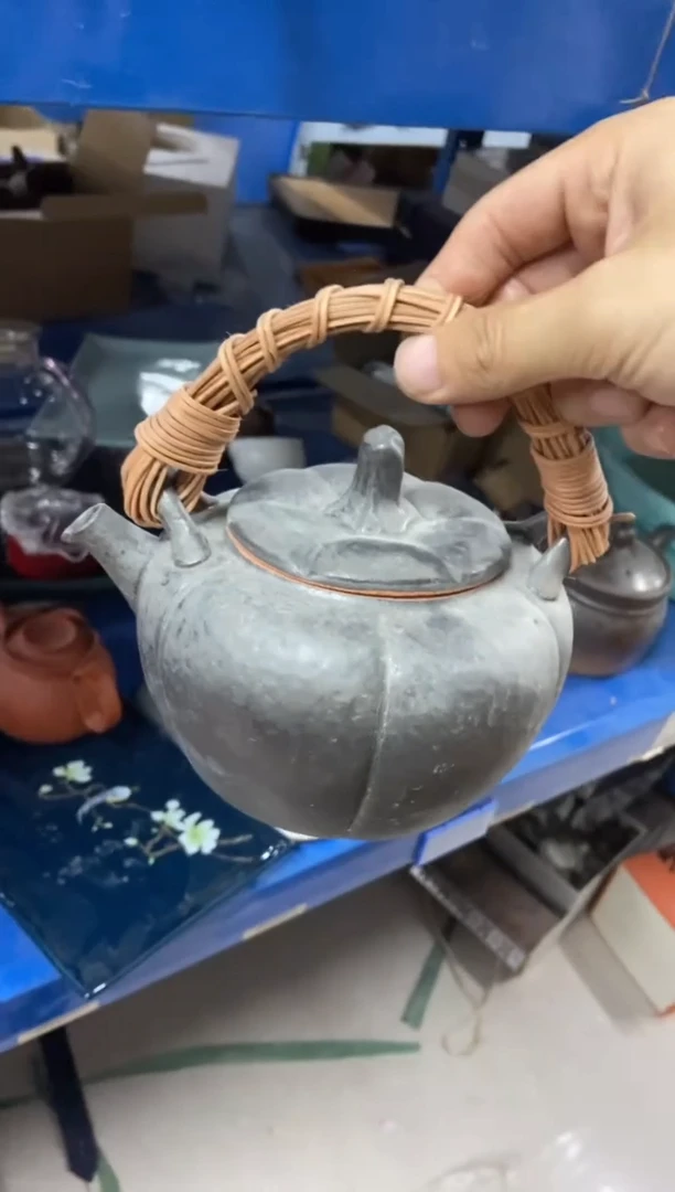 无运费险有瑕疵的摄影的产品有使用过的痕迹有点脏介意勿拍