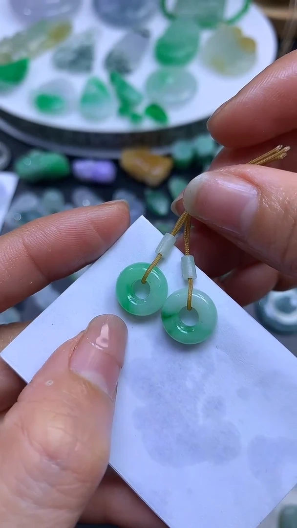 【闪购商品】定制翡翠未镶嵌翡翠