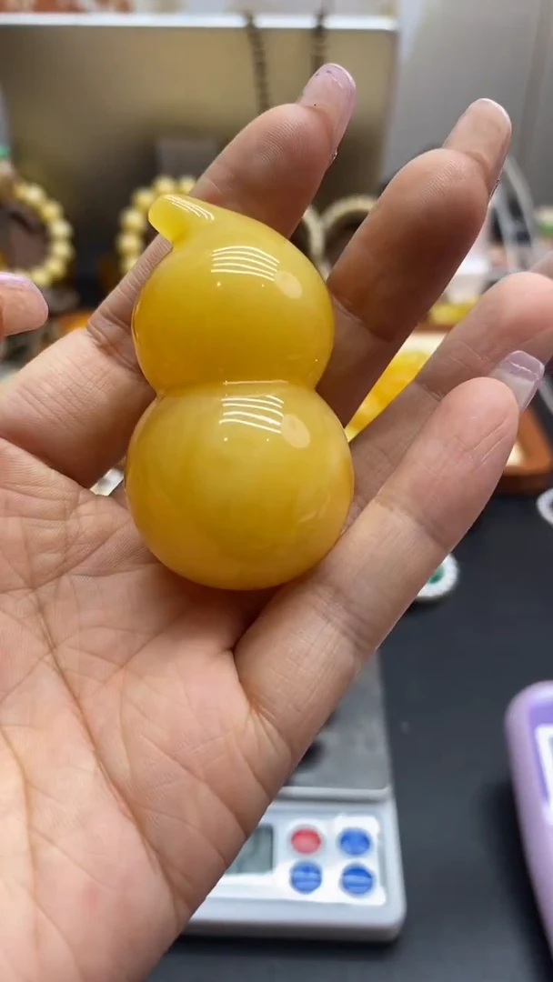 琥珀未镶嵌珠宝奇石833