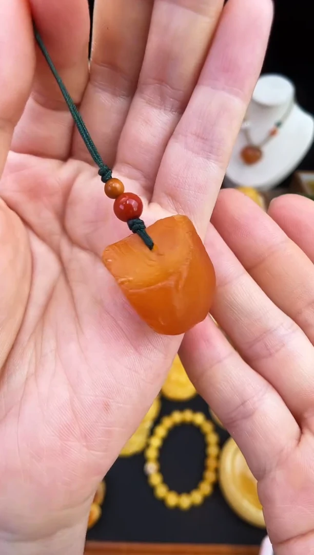 琥珀未镶嵌珠宝奇石柒月