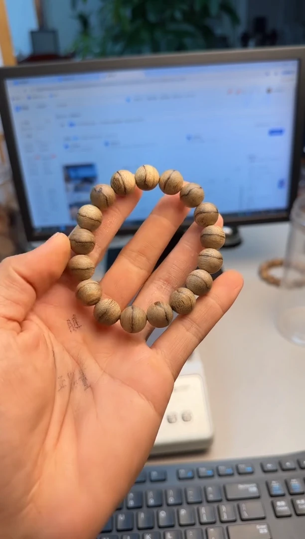 沉香手串达拉干沉香